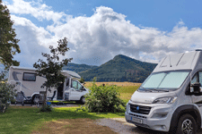 Camping en Vakantiehuizen Bozanov