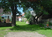 Dum Zichovec App./B&B/mini hobby boerderij)